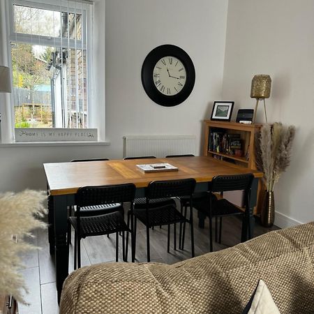 Modern, Spacious And Central Location Aberdare Ngoại thất bức ảnh